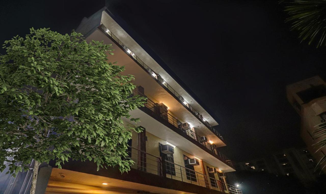 Treebo Trend Radha Palace Матхура Экстерьер фото