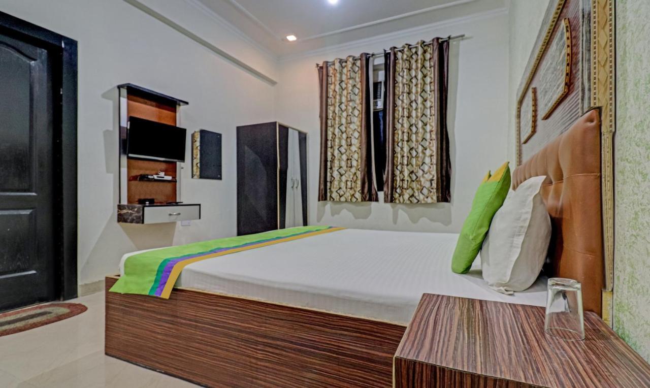 Treebo Trend Radha Palace Матхура Экстерьер фото
